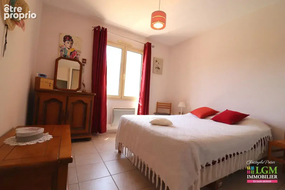AUBIGNAN (84) - Le luxe du calme, la douceur de la Provence pour cette maison de 116 m² - photo 13
