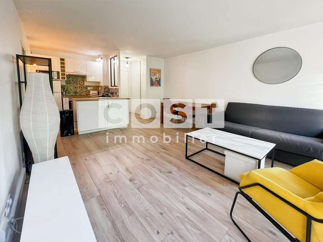 Appartement à COLOMBES