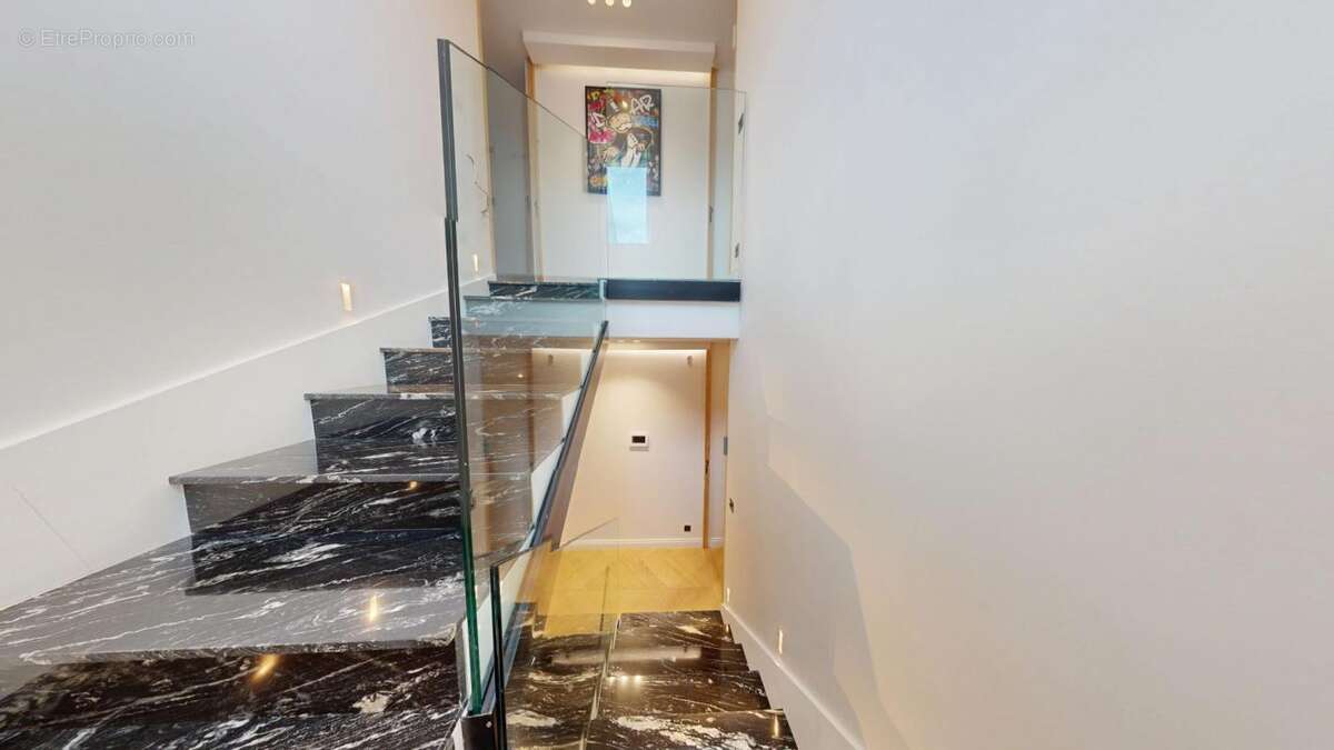 Maison à SAINT-MAUR-DES-FOSSES