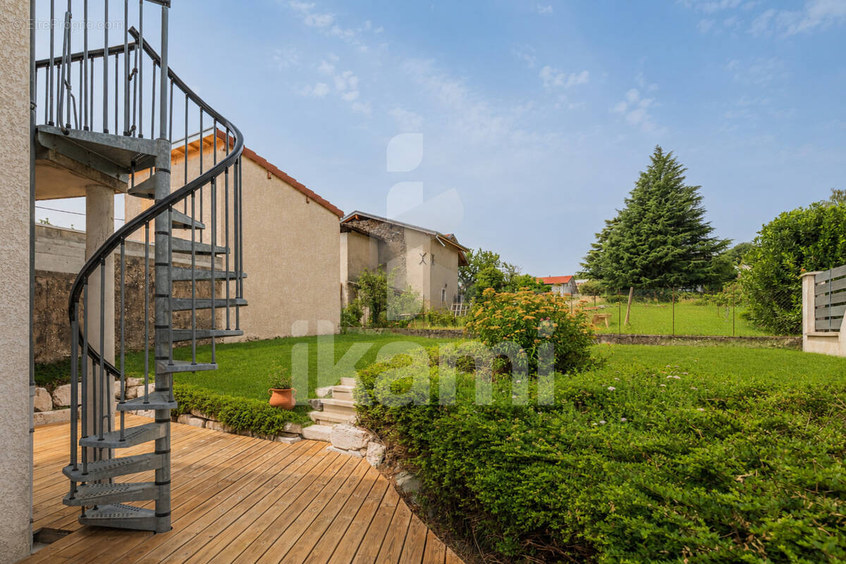 Maison à COUBLEVIE