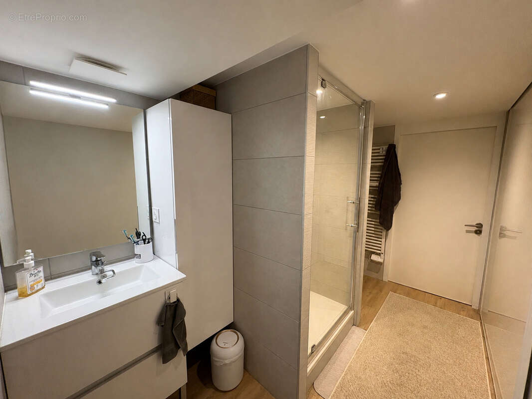 Maison de 109m2 rénovée avec piscine - photo 6