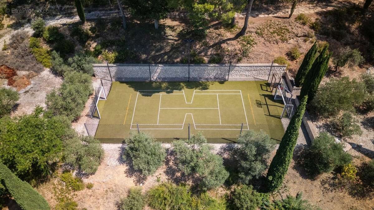 Propriété d'exception située dans le quartier le plus recherché d'Aix - photo 17