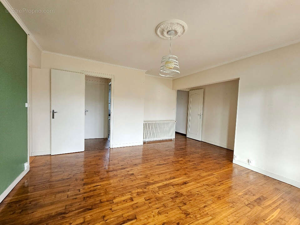 Maison à LA COURONNE