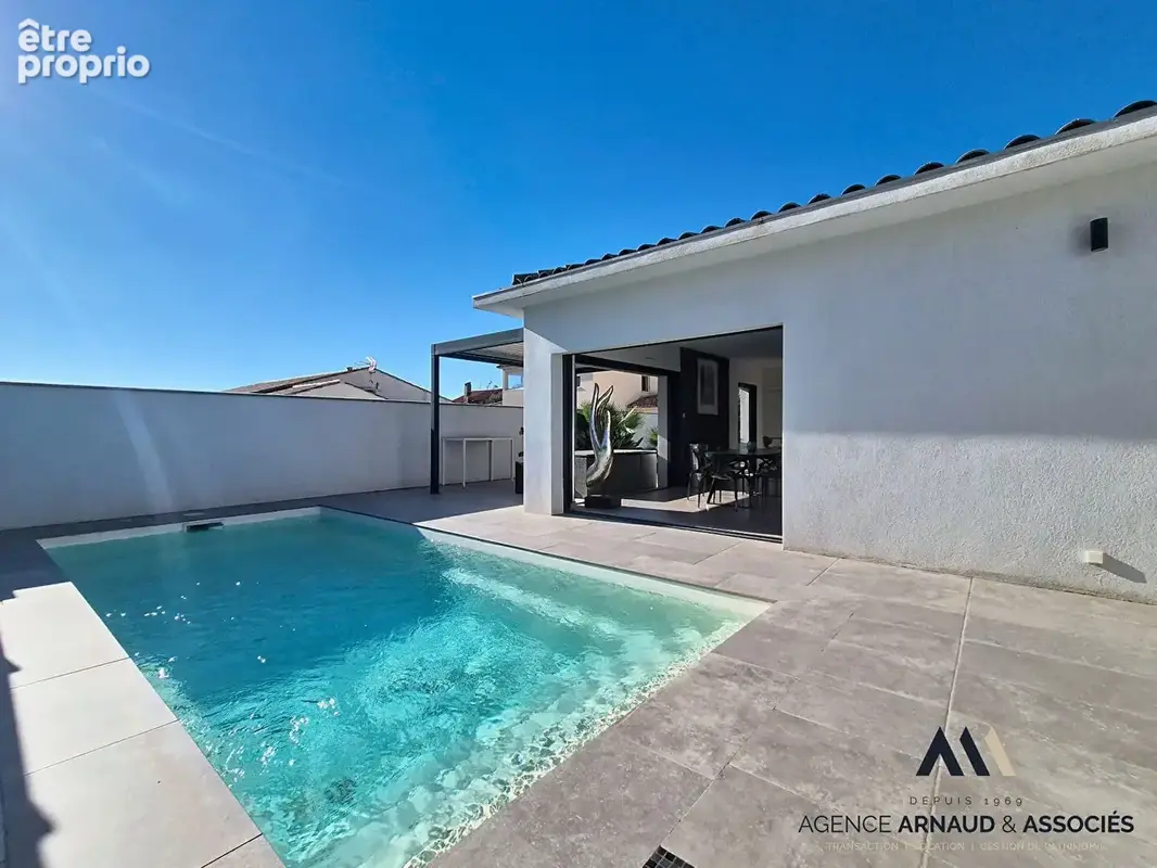 Saint-cyr-sur-mer - superbe maison contemporaine de plain-pied de 132 m² avec piscine - photo 5