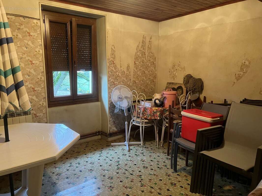 Maison à CHEVRIERES