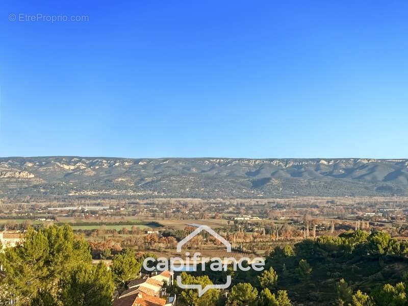 Appartement à MALLEMORT