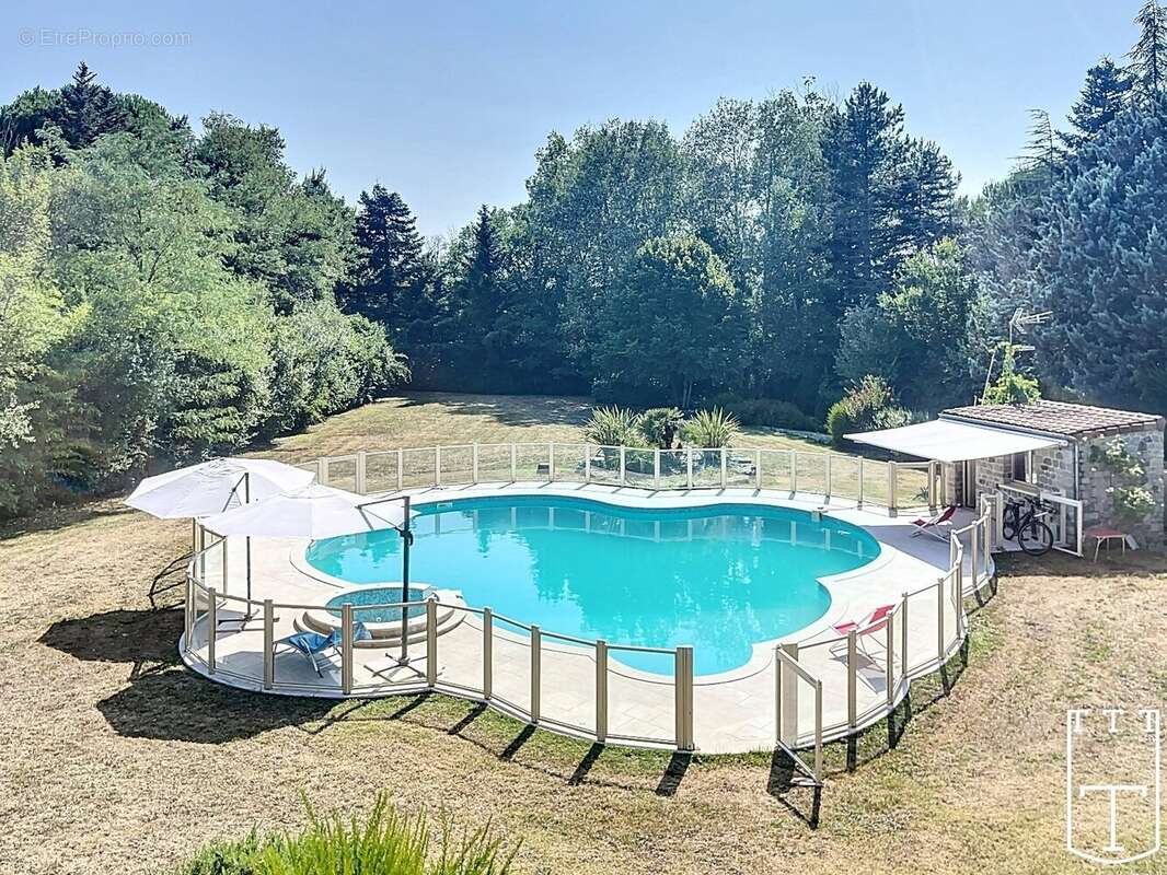 Élégante villa en pierre - photo 9