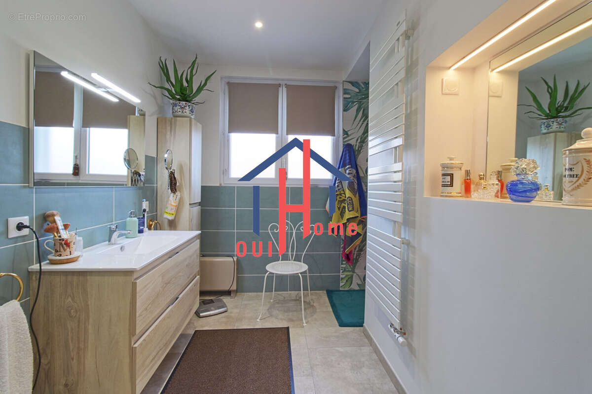 Maison à BRIVES-CHARENSAC