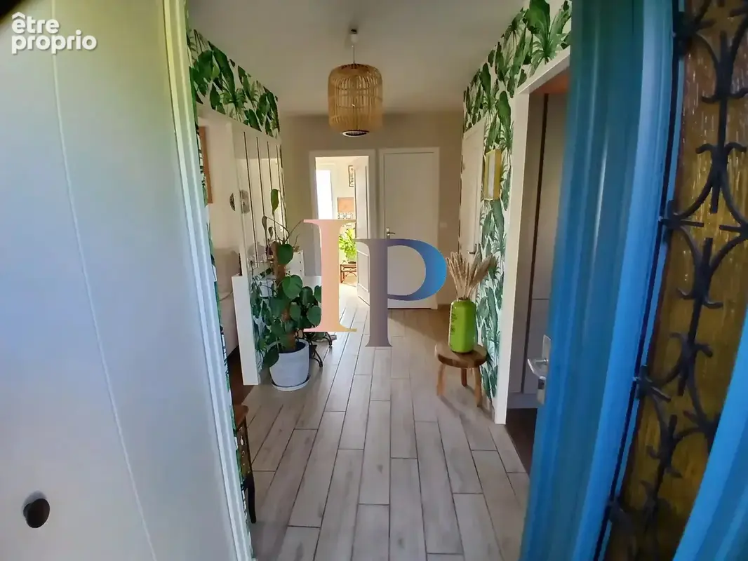 Maison 6 pièces 101 m² à vendre à Charlieu (42190) - photo 5