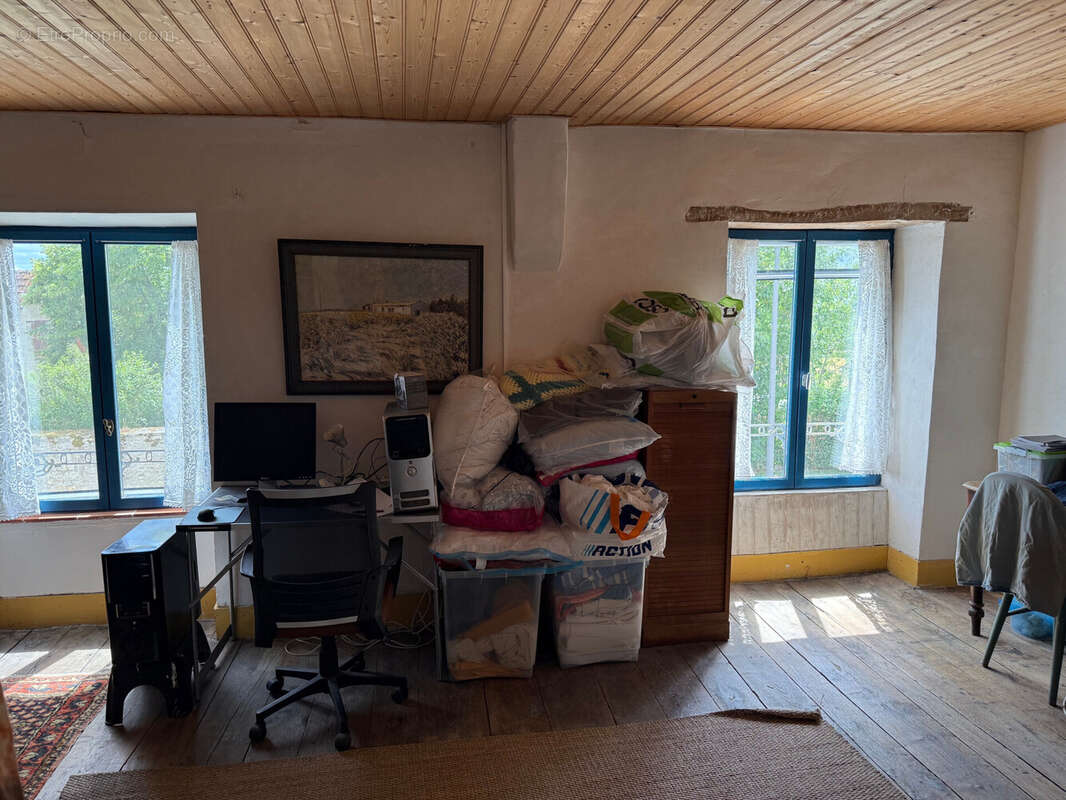 Maison 80 m² à Vicq-Exemplet  - photo 5