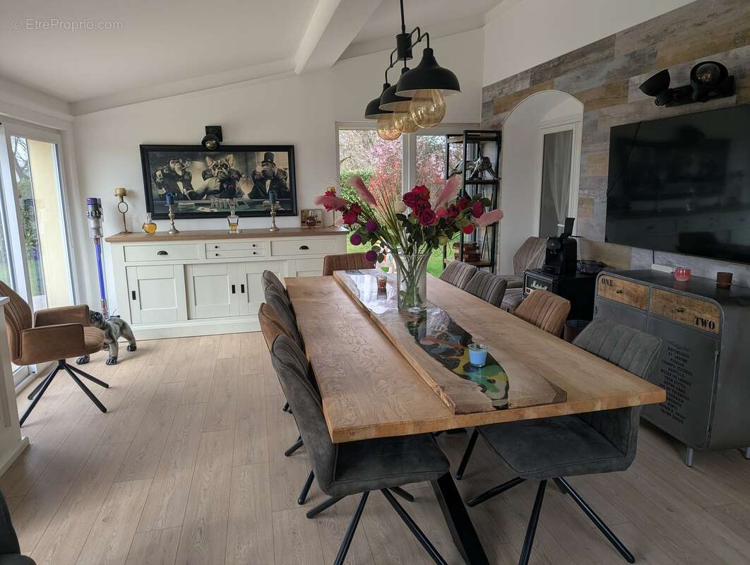Maison 160 m² à Thevet-Saint-Julien  - photo 22