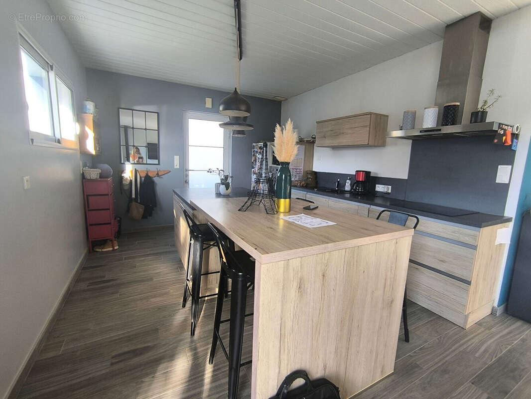 Maison à COMMEQUIERS