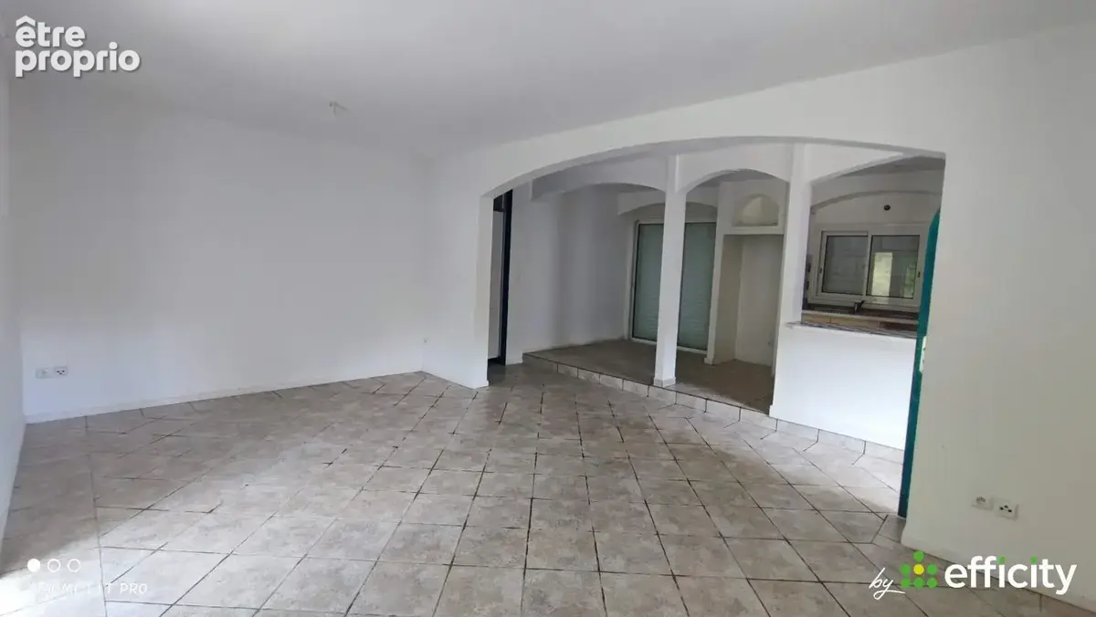Maison 4 pièces 125 m² à vendre à Saint-Joseph (97480) - photo 2