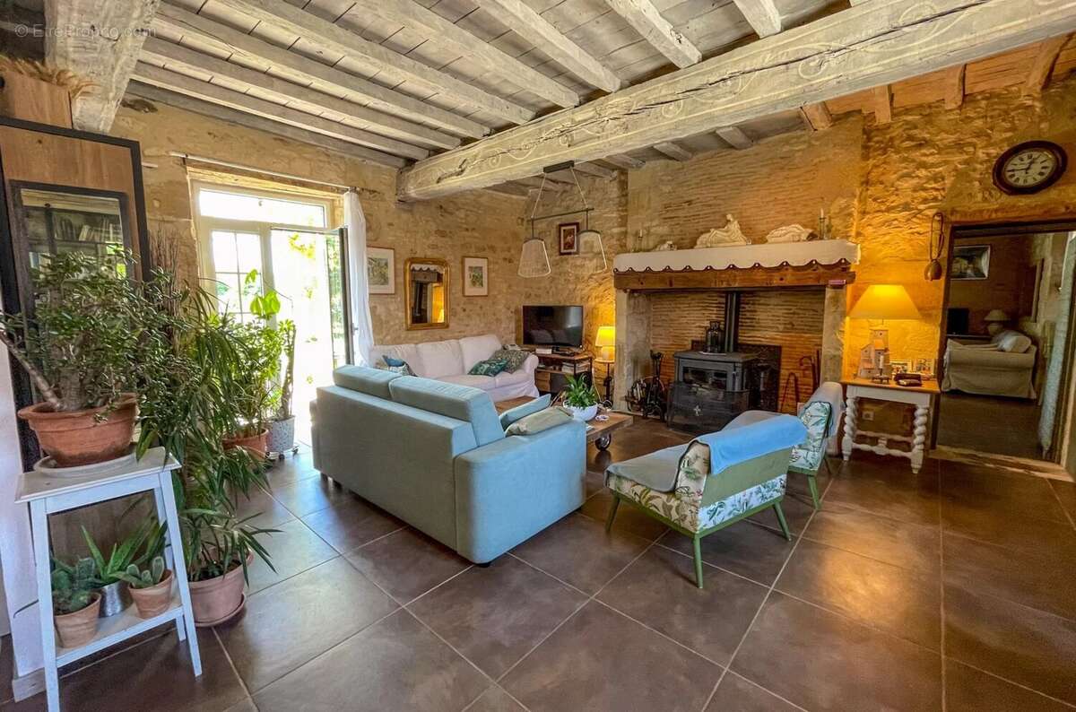 Maison à EXCIDEUIL