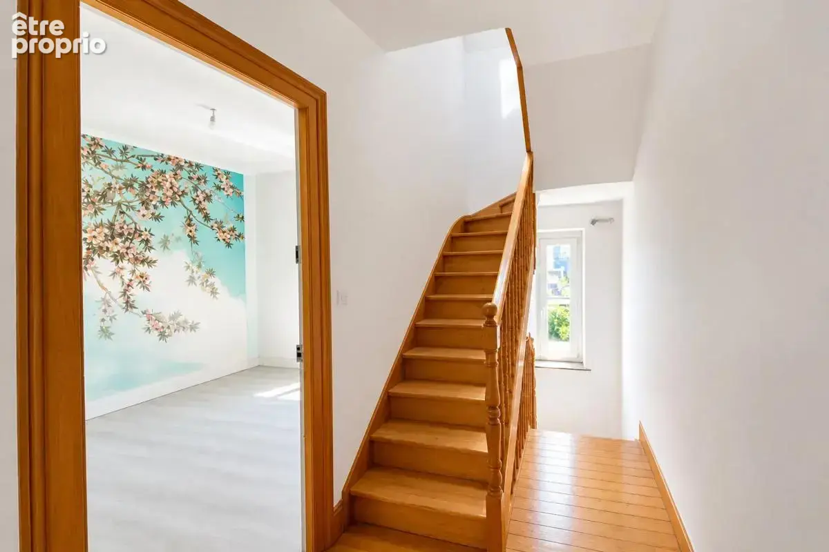 Entre patrimoine et vie de quartier — Maison 4 pièces de 105 m² - photo 8