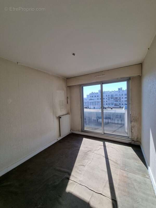Appartement à PARIS-19E
