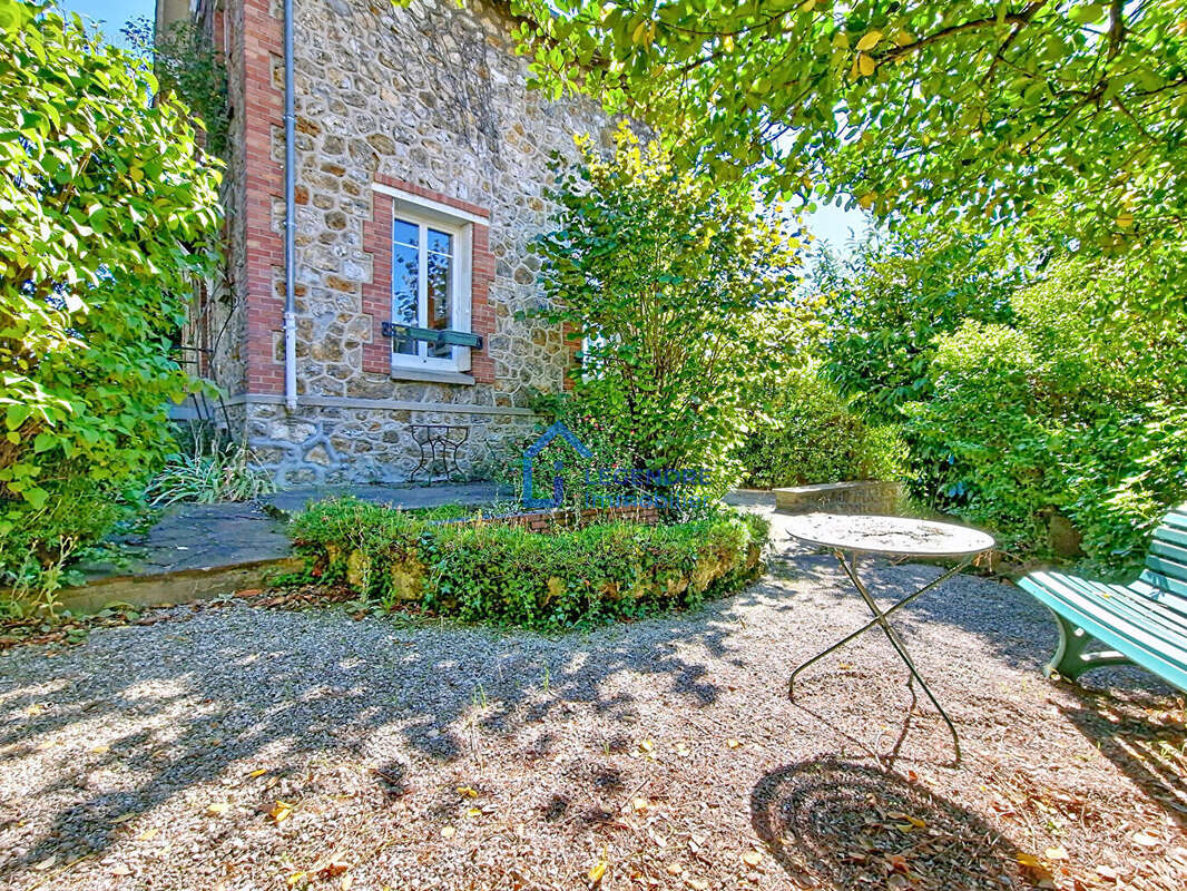 Maison à MONTIGNY-LES-CORMEILLES