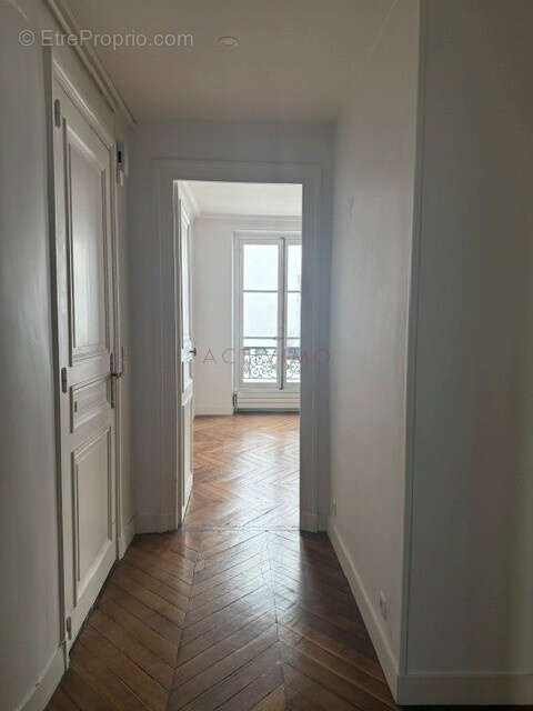 Appartement à PARIS-9E