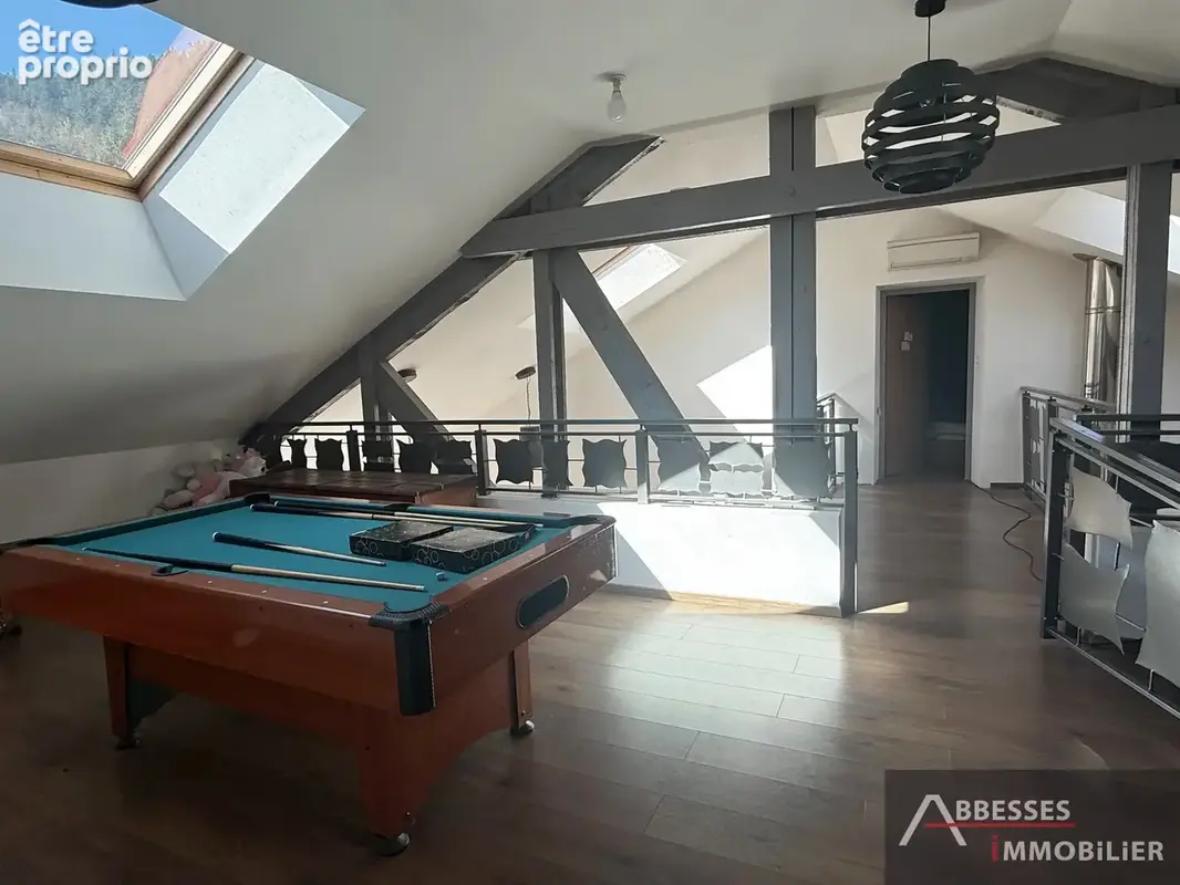 EN EXCLUSIVITÉ - GERARDMER dans un secteur calme : Maison type LOFT avec grande dépendance - photo 18