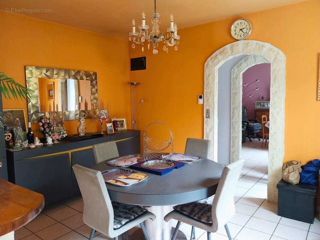 Maison à CHERVES-RICHEMONT