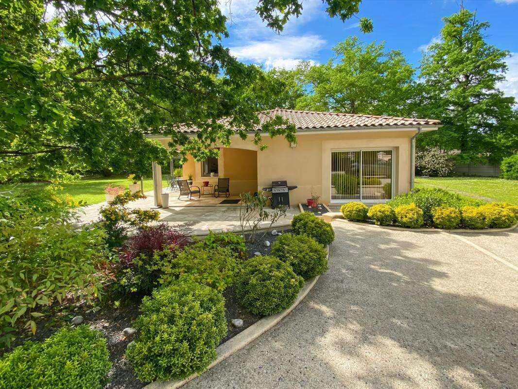 Maison à SAINT-DENIS-DE-PILE