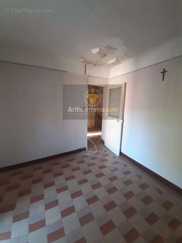 Maison à POURRIERES