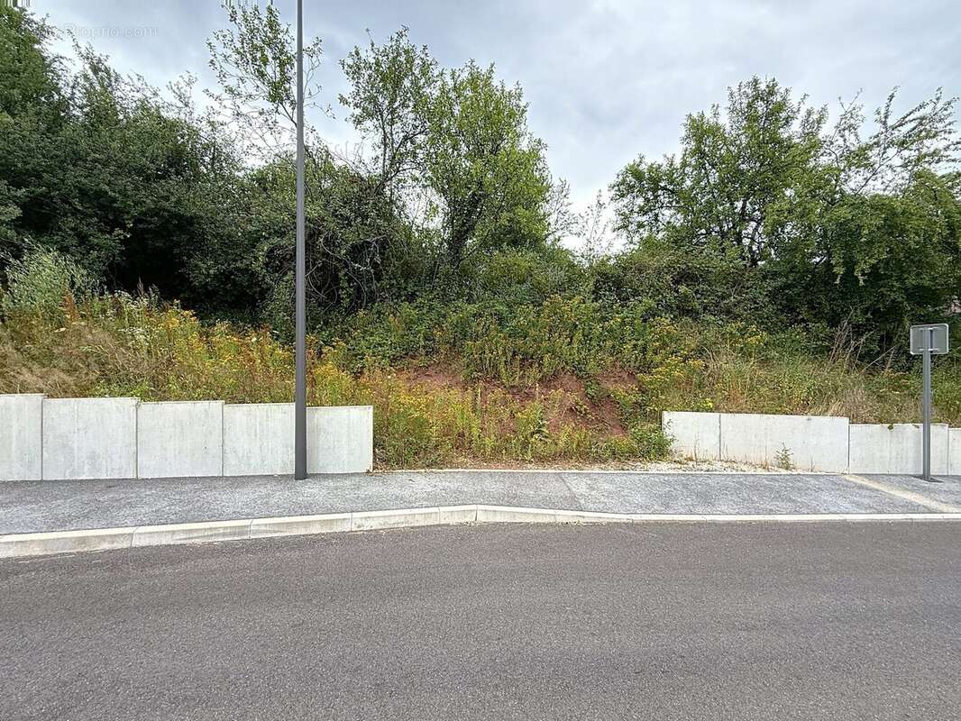 Maison à CHALONVILLARS