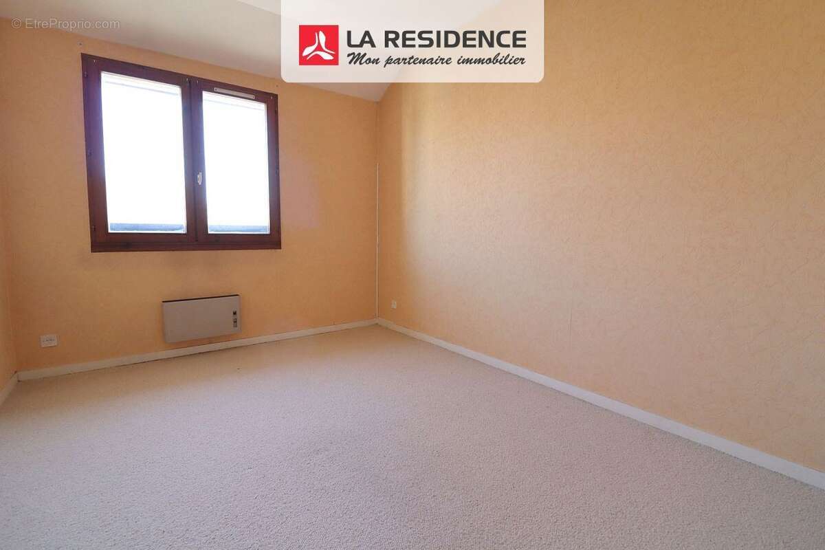Appartement 66 m² à Buc  - photo 5