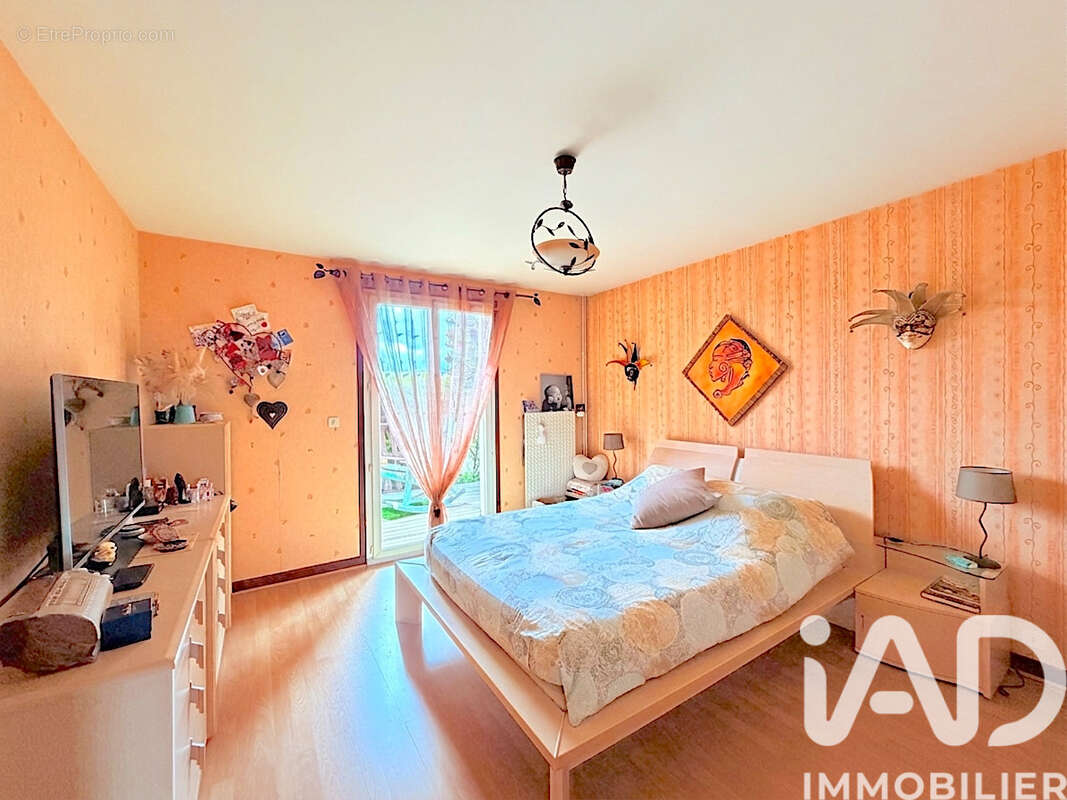 Photo 9 - Maison à COURNON-D'AUVERGNE