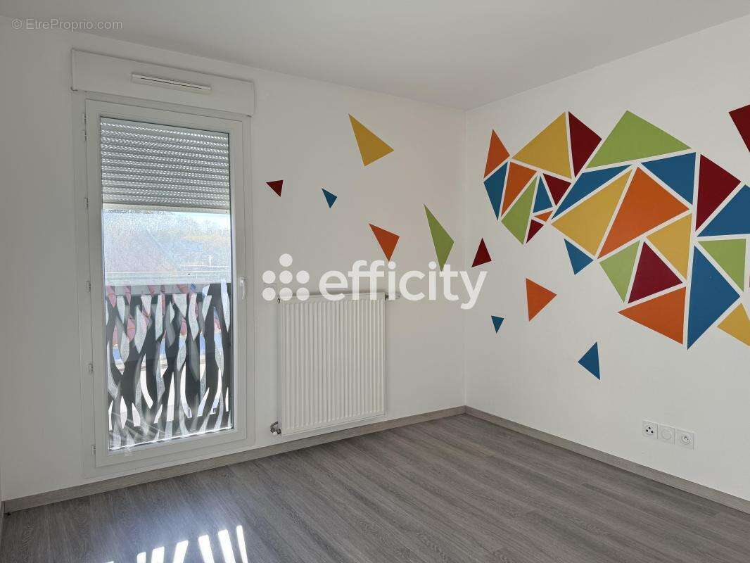 Appartement à SAINT-LAURENT-DE-MURE