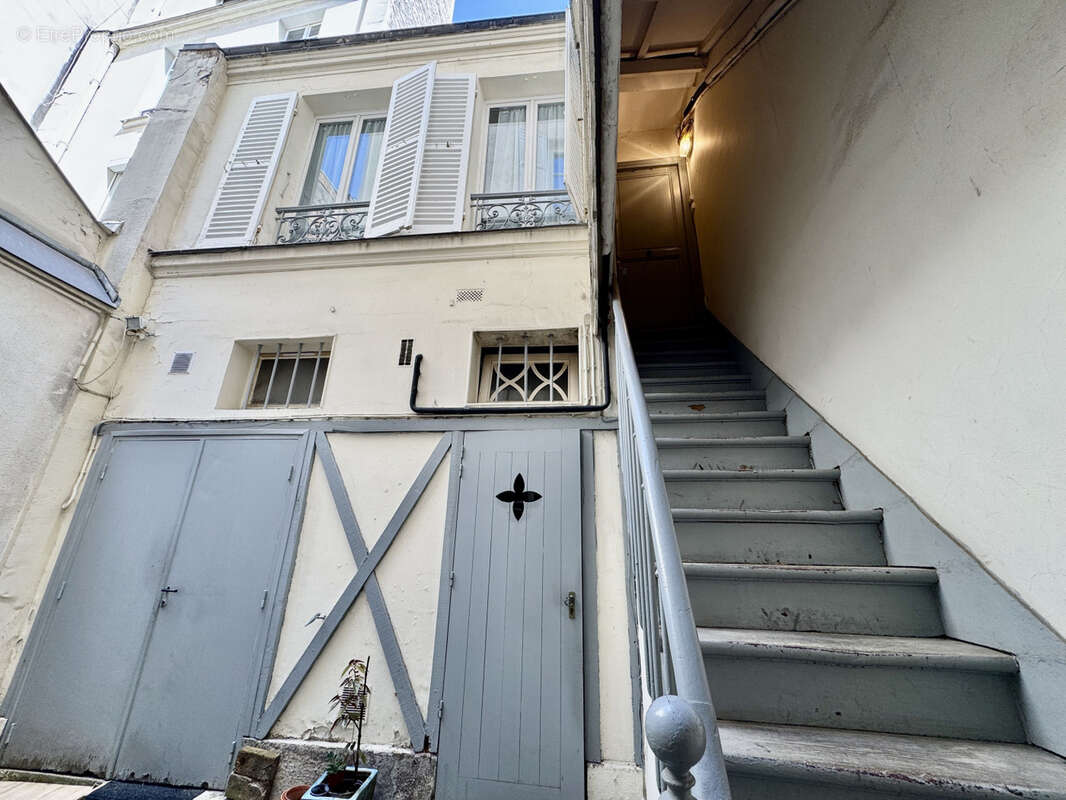 Appartement à PARIS-6E