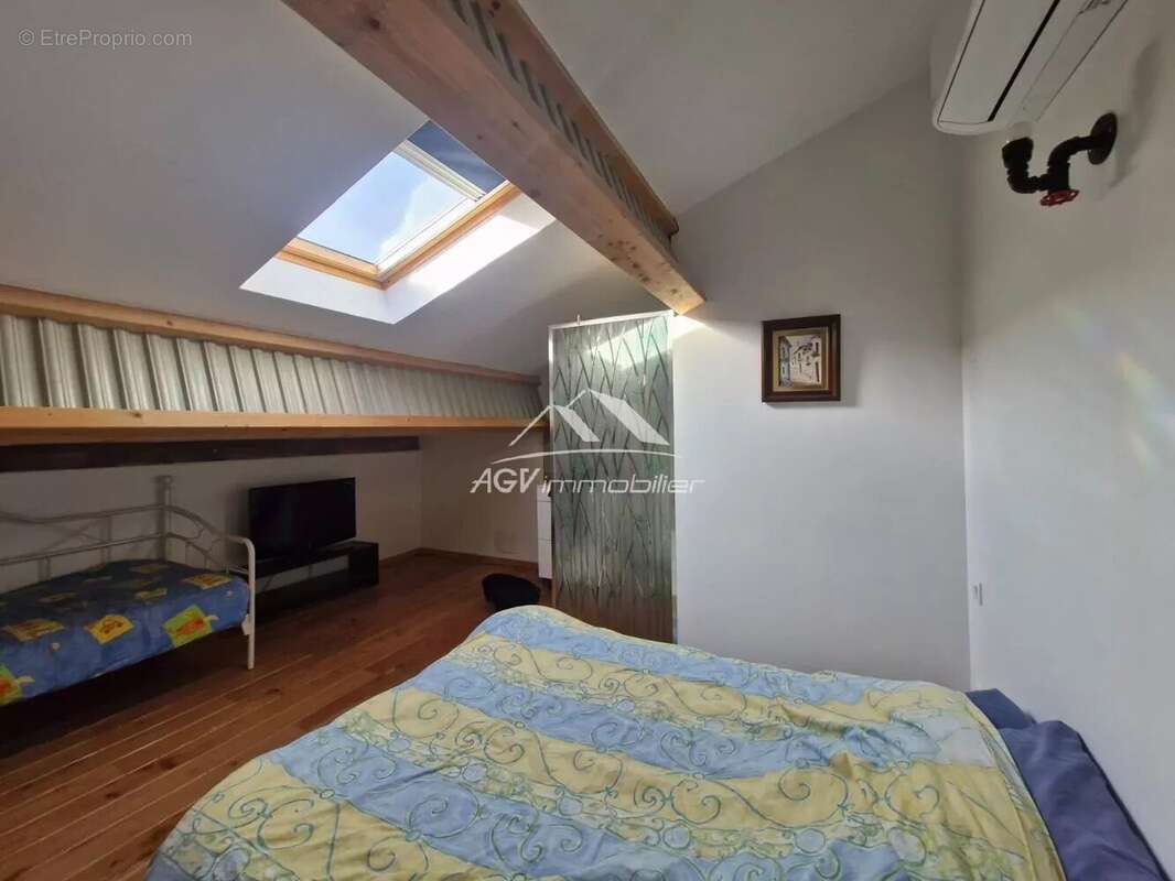 Maison à SAINT-FLORENT-SUR-AUZONNET