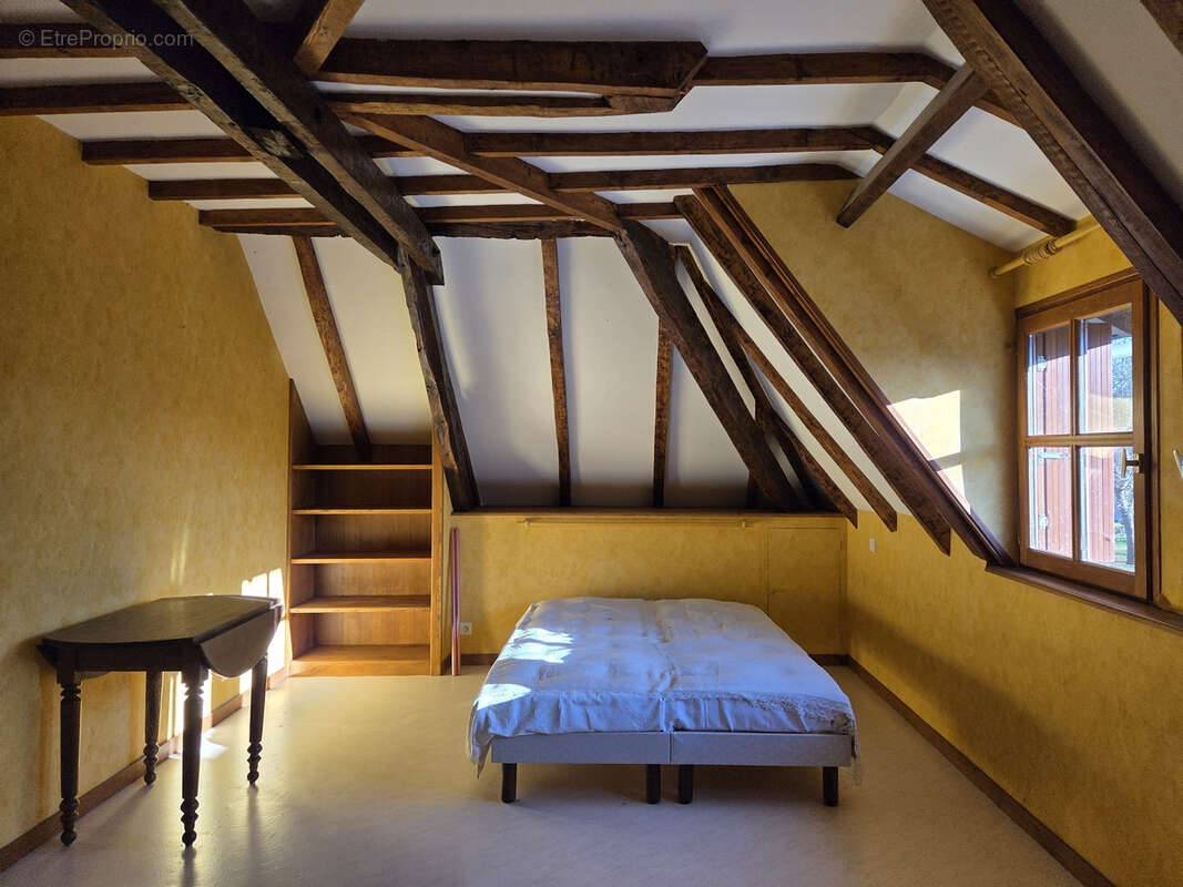 Maison à SALLES-COURBATIES