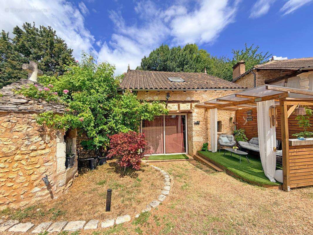 Maison avec gîte et piscine au calme - photo 15