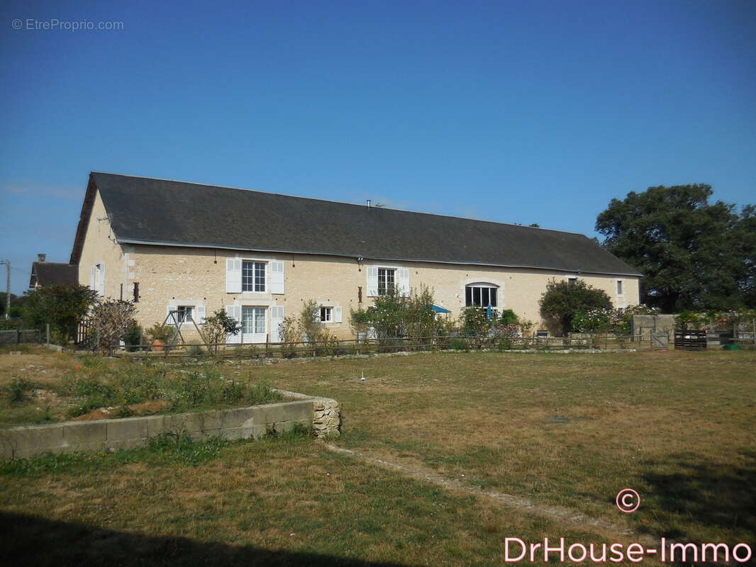 Maison à SAINTE-RADEGONDE