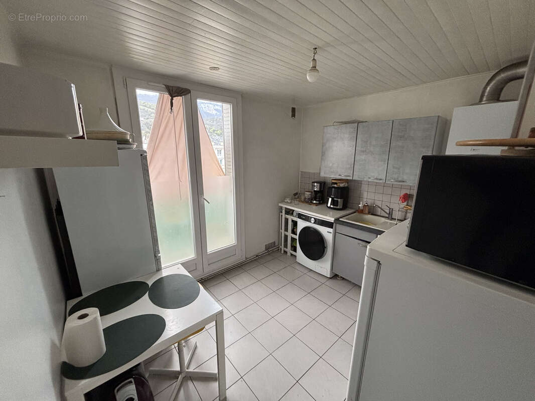 Appartement à SEYSSINET-PARISET