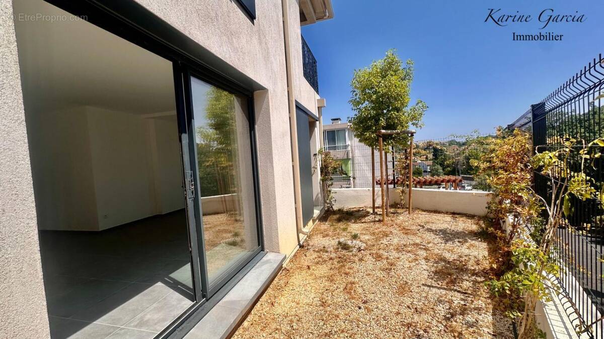 Appartement à SIX-FOURS-LES-PLAGES