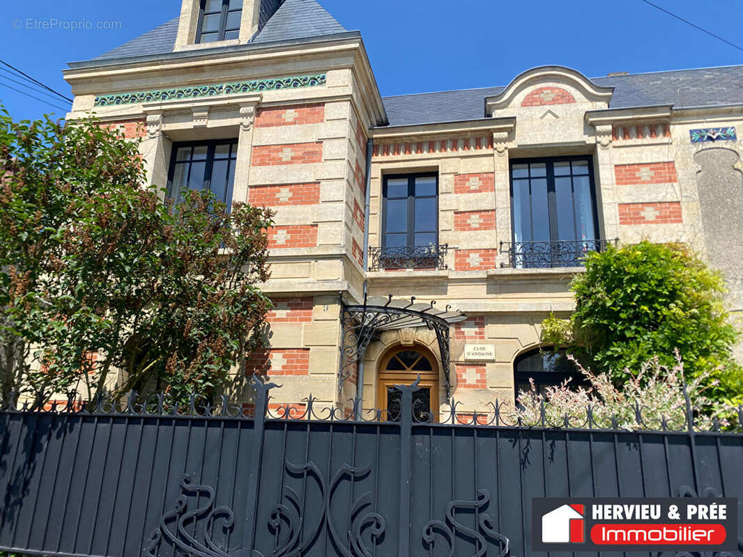 Maison à LUC-SUR-MER