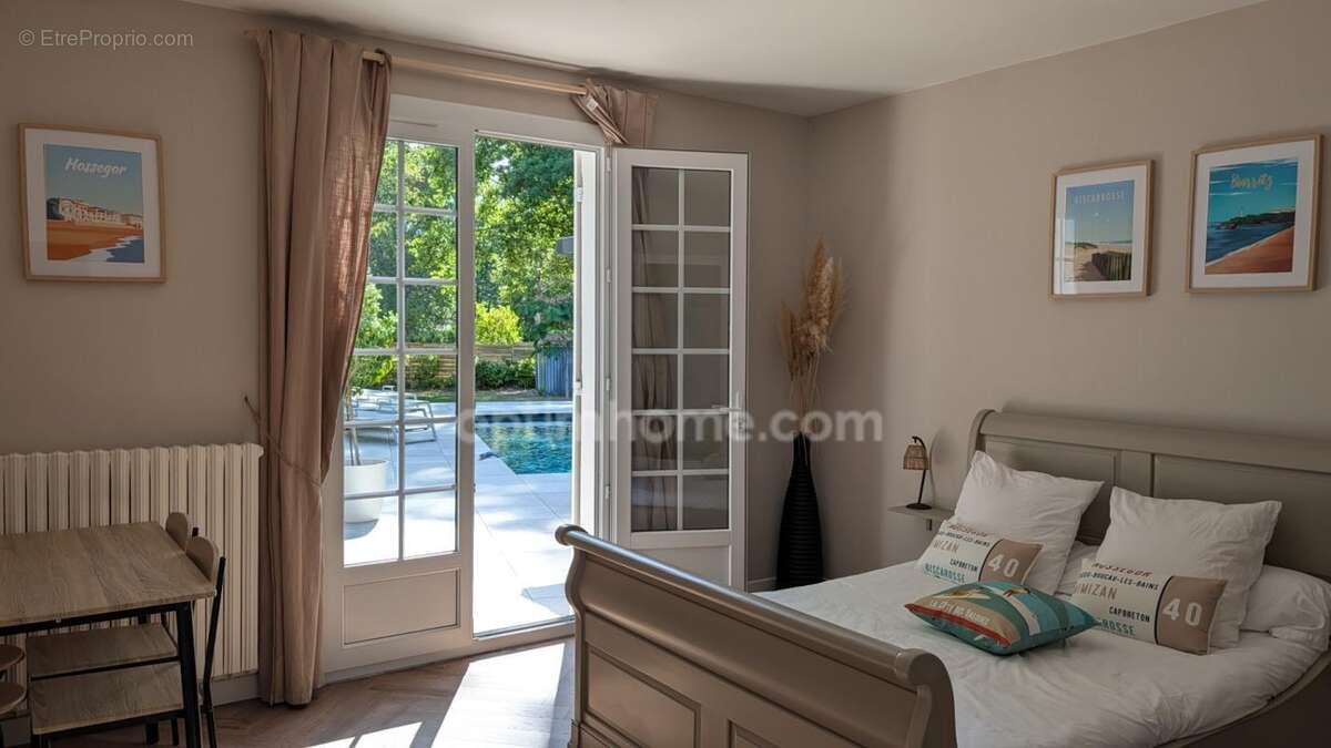Propriété d'exception CESTAS REJOUIT 235 m2 6 chambres garage et piscine - photo 7