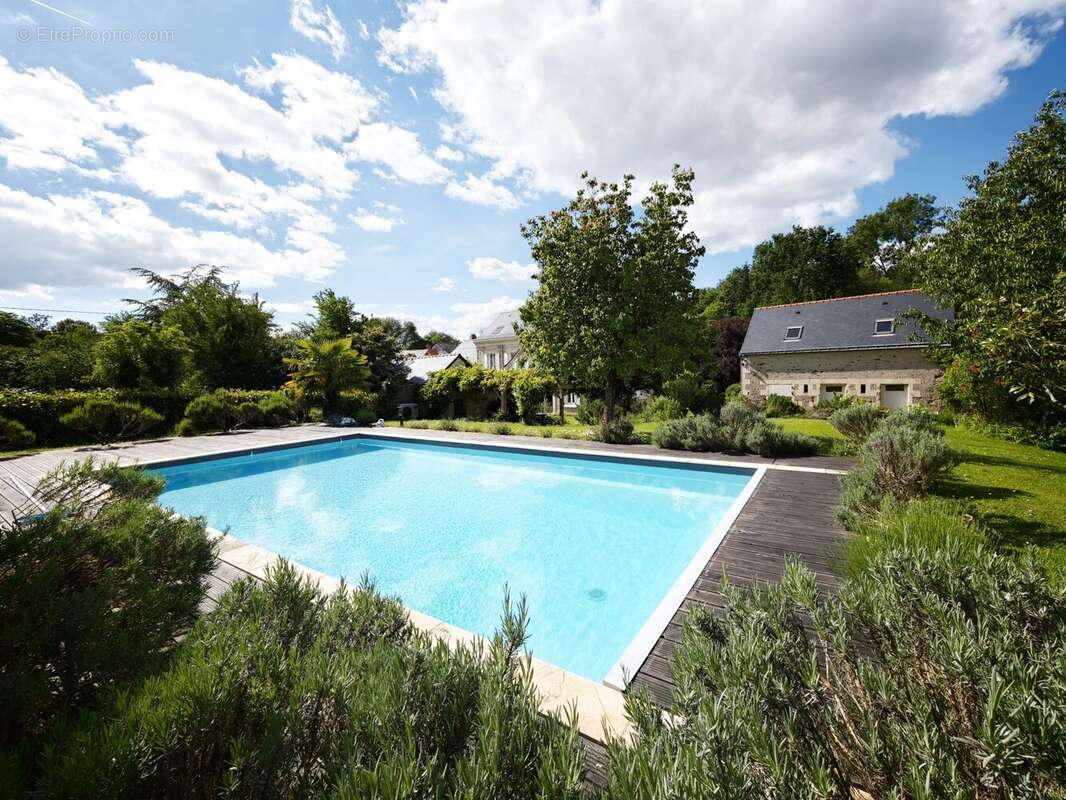 Maison à BRISSAC-QUINCE