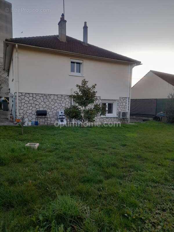Maison à CHALETTE-SUR-LOING