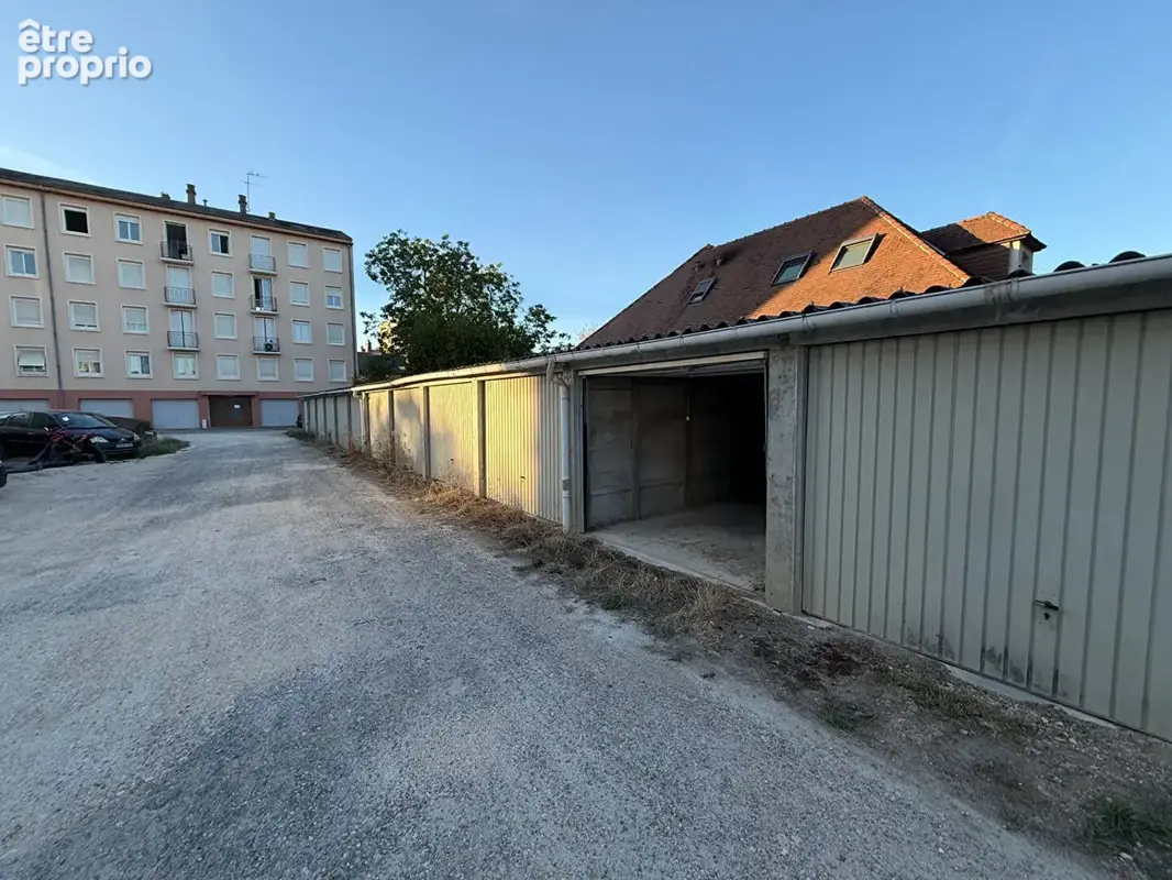 Garage avenue marcel haegelen /mbda - photo 3