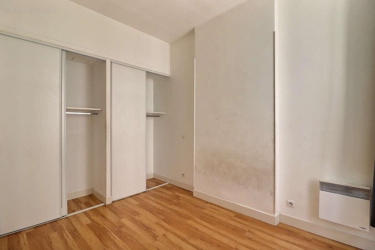 Appartement à MARSEILLE-2E