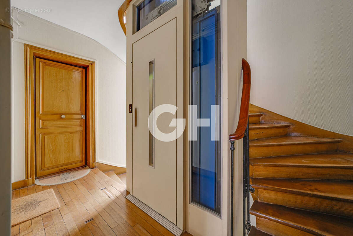 Appartement à PARIS-12E