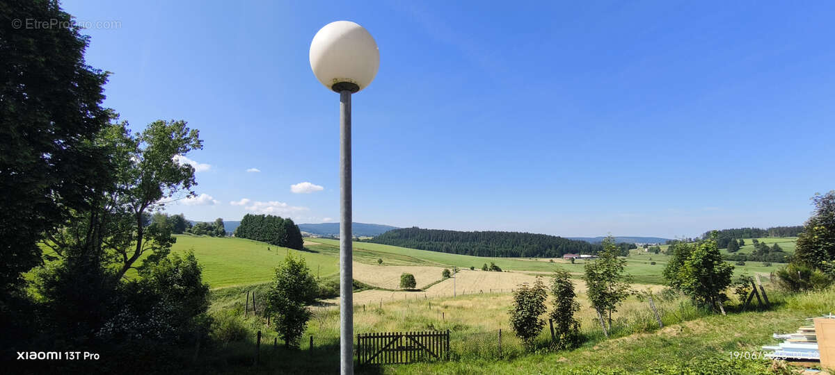 Appartement à SAINT-GENEST-MALIFAUX