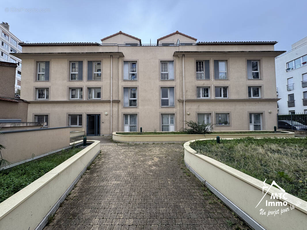 Appartement à LYON-8E