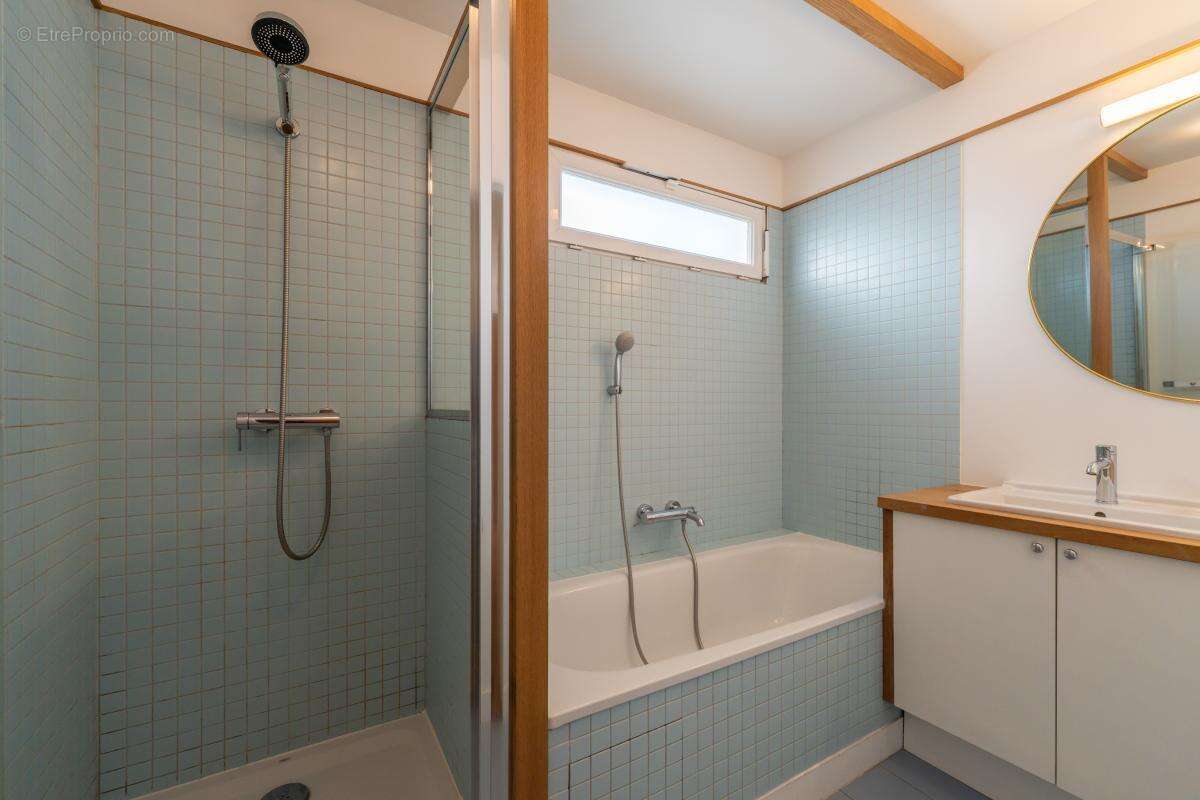 Appartement à VILLE-D'AVRAY