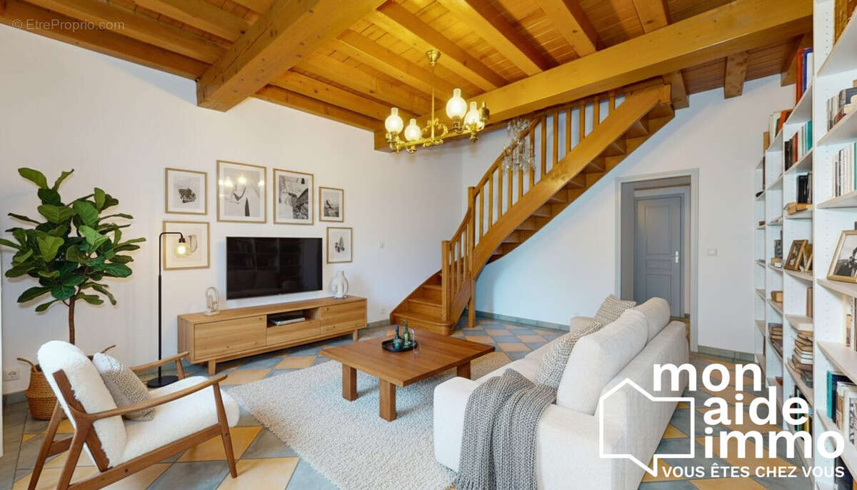 Maison à SAINT-EMILION