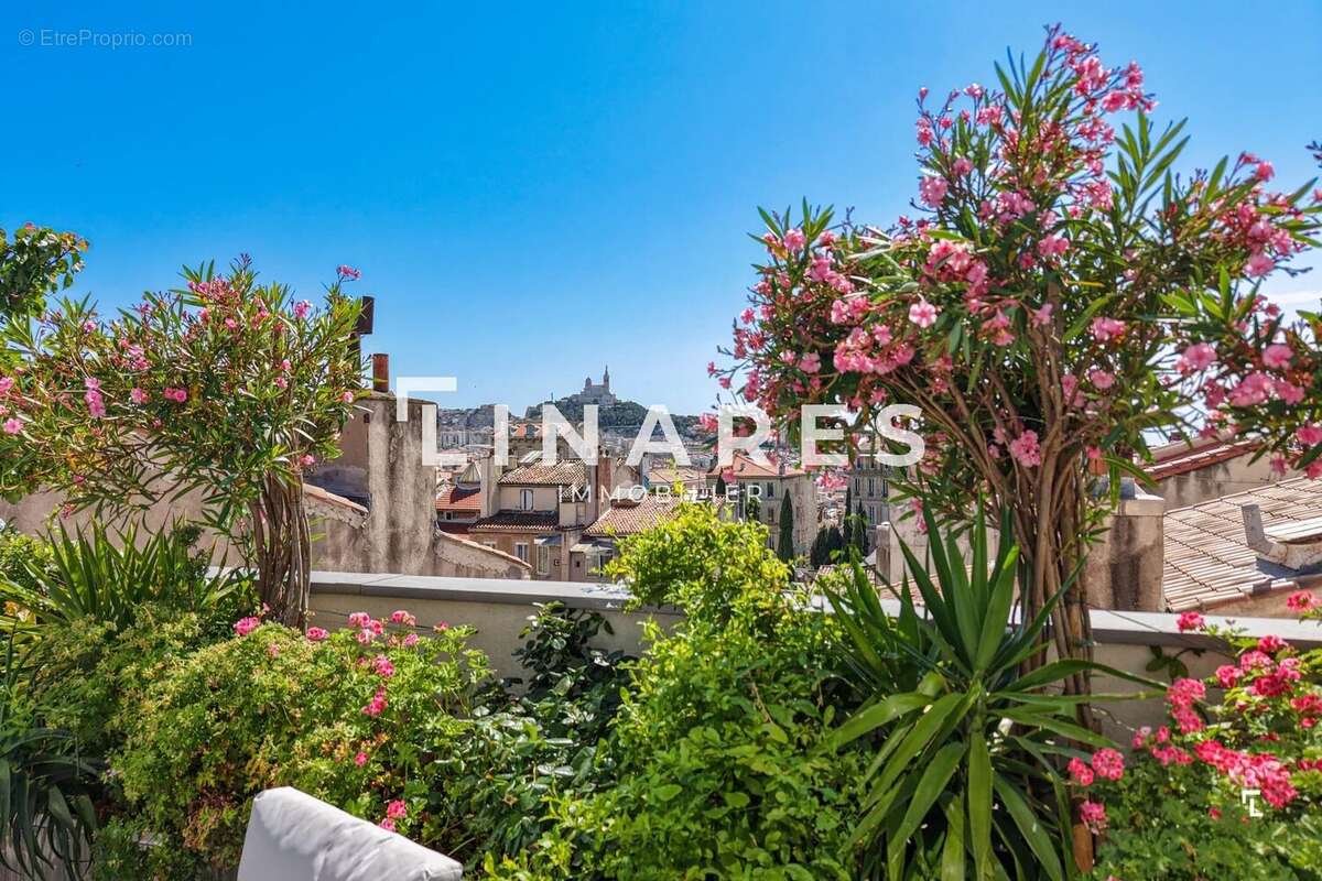 Appartement à MARSEILLE-6E