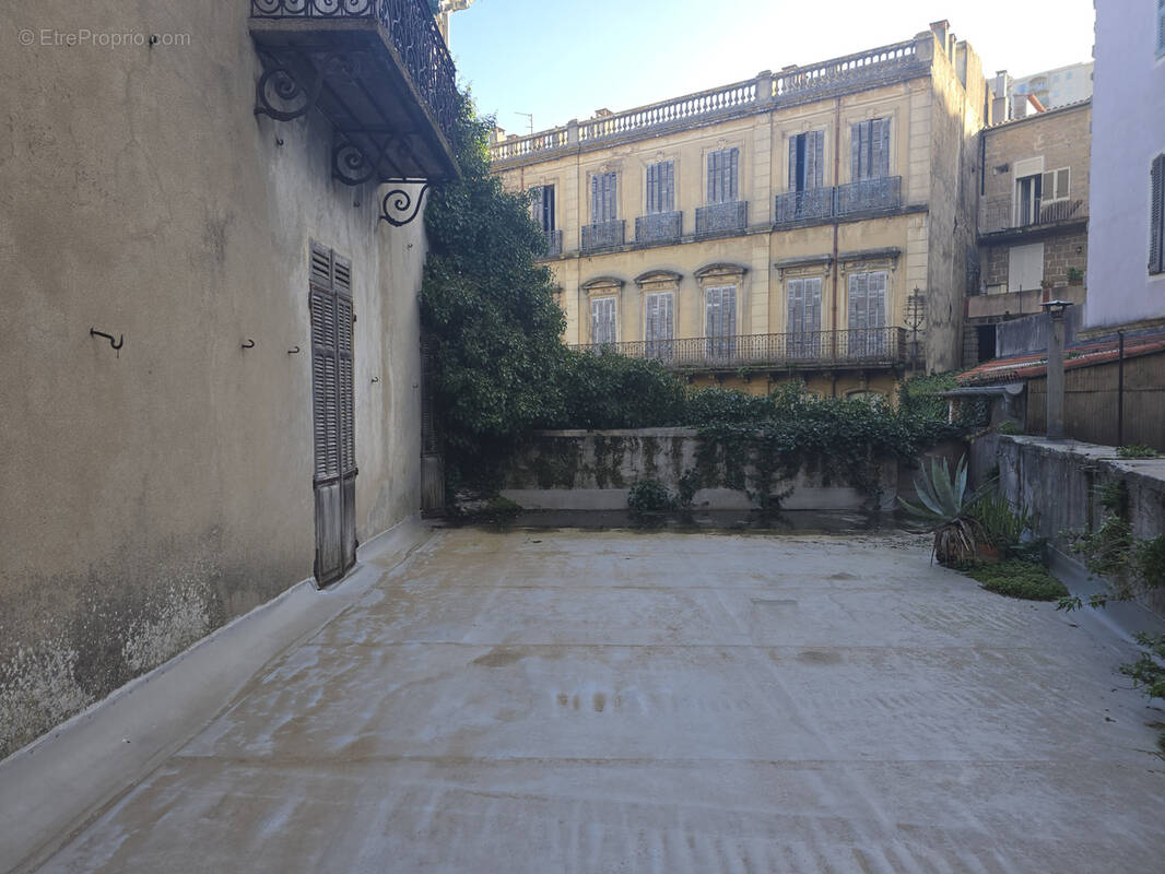 Appartement à SARTENE